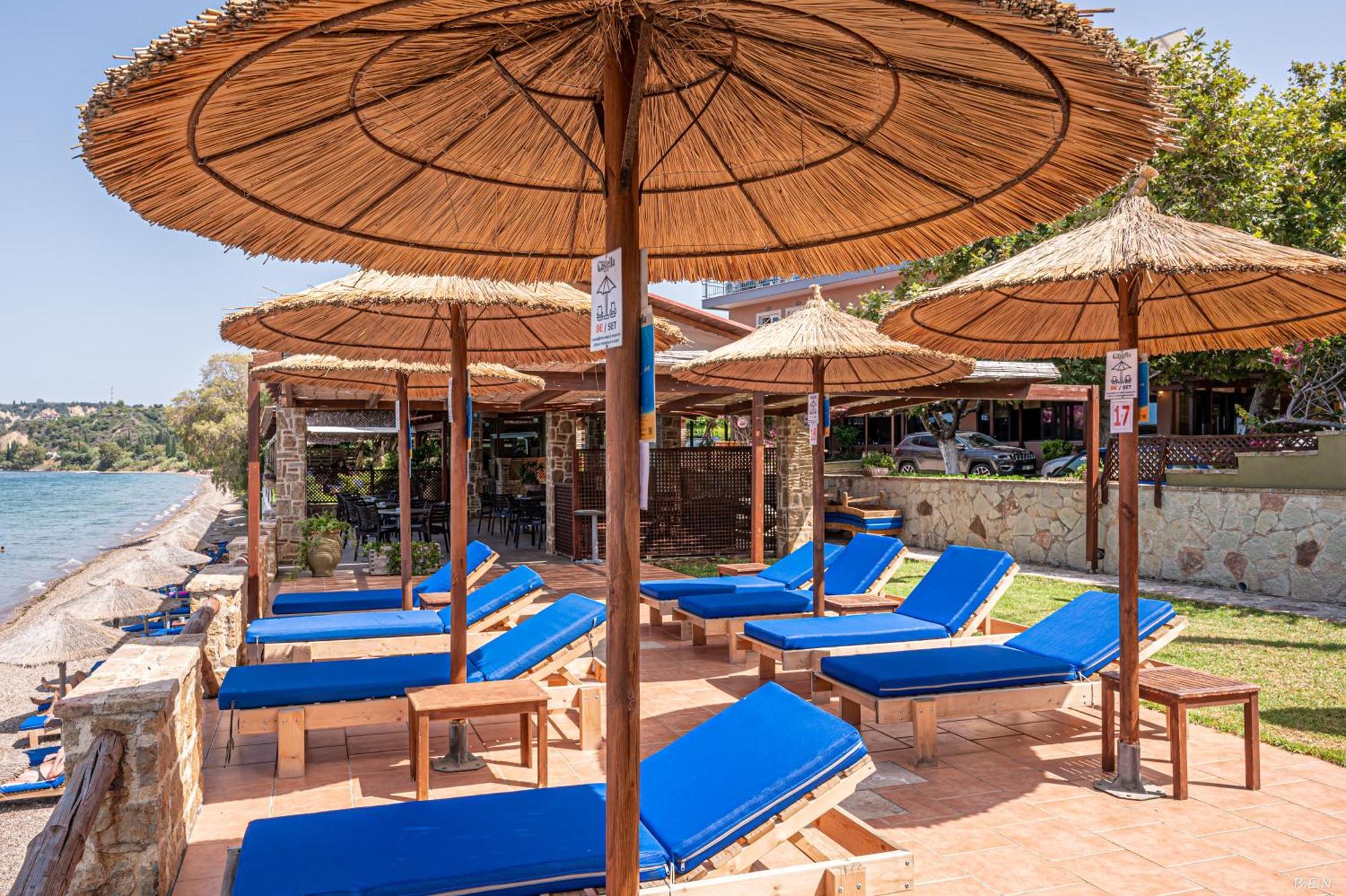 Castella Beach Alissos Luaran gambar