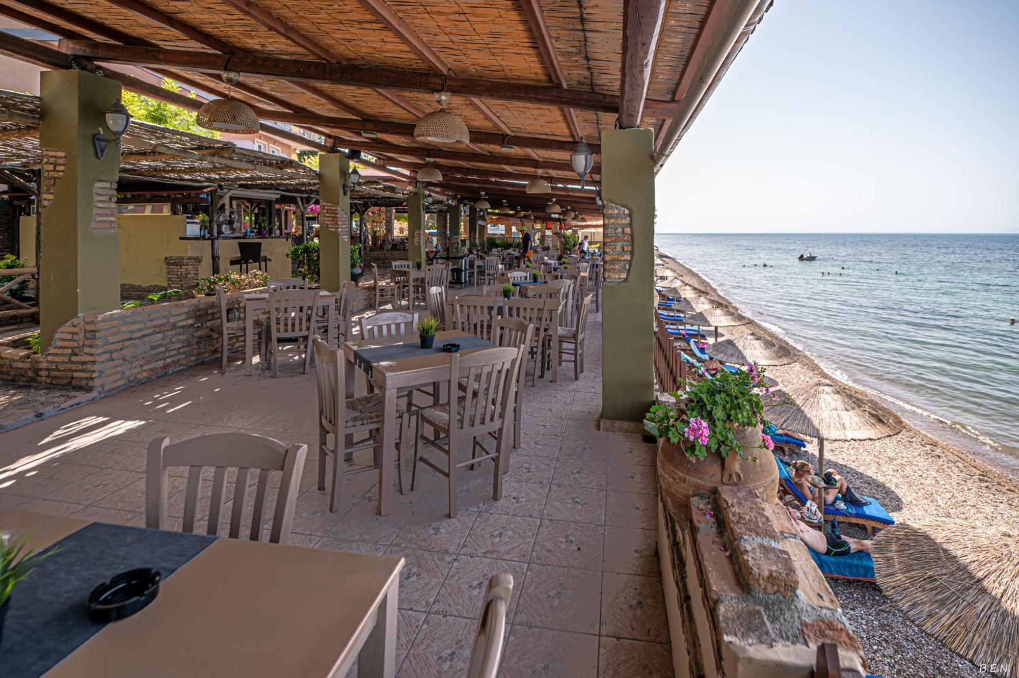 Castella Beach Alissos Luaran gambar